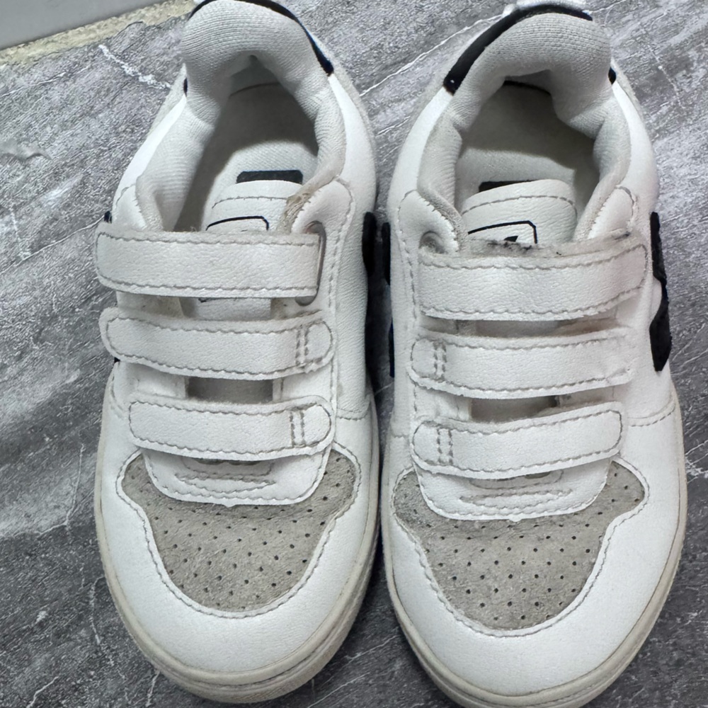 Veja Kids Sneakers - Gray Sole